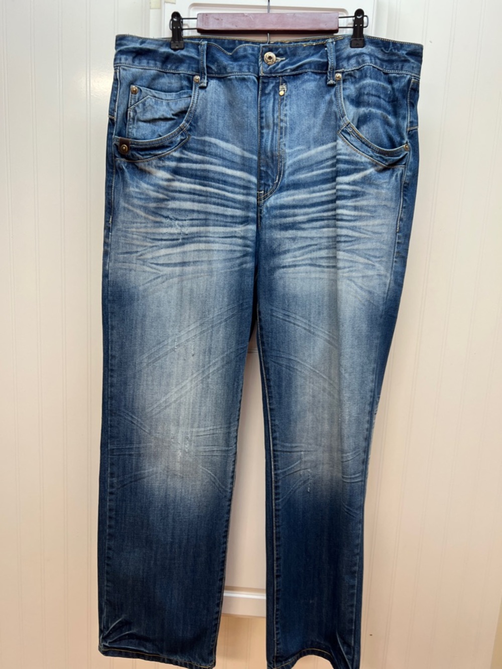Seven7 Men's Faded Blue Straight Jeans